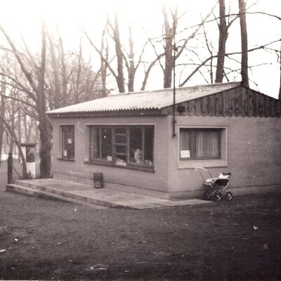 Bild vergrößern: 1973: Der Eingangsbereich des Zoos
